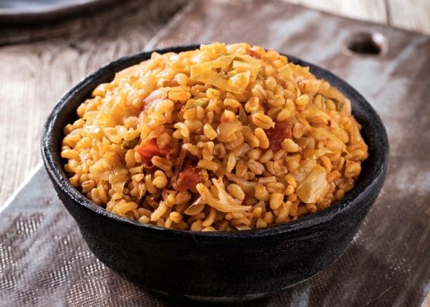 Beyaz Lahanalı Bulgur Pilavı Tarifi