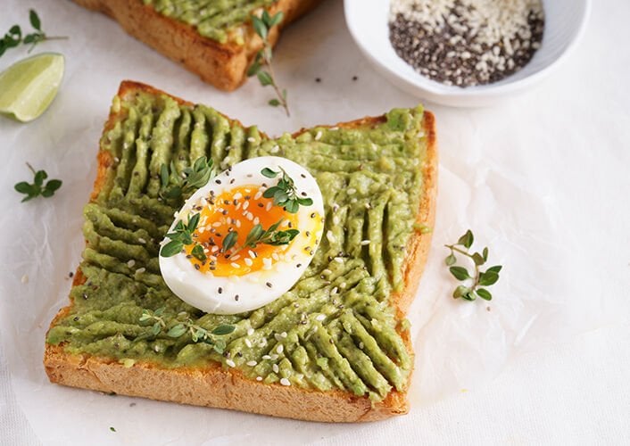 Avokadolu Çiyalı Tost Tarifi