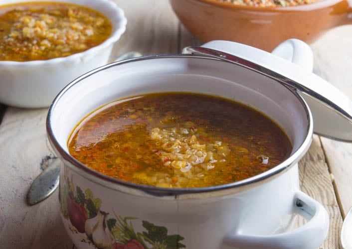 Kinoalı Kırmızı Mercimek Çorbası Tarifi