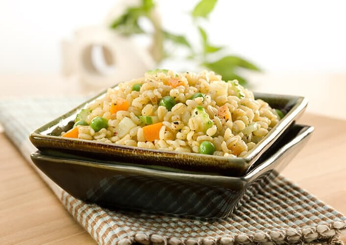 Sebzeli Başbaşılı Bulgur Pilavı Tarifi